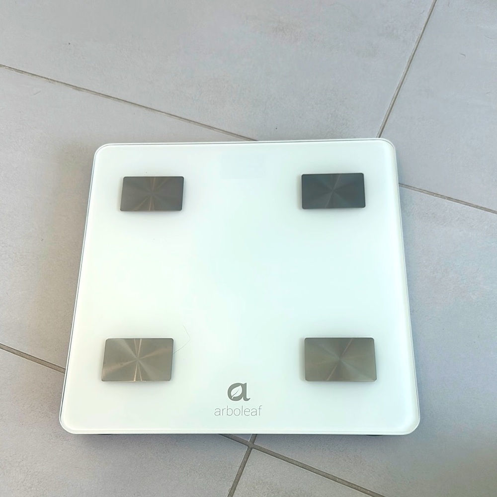 White Smart Scale